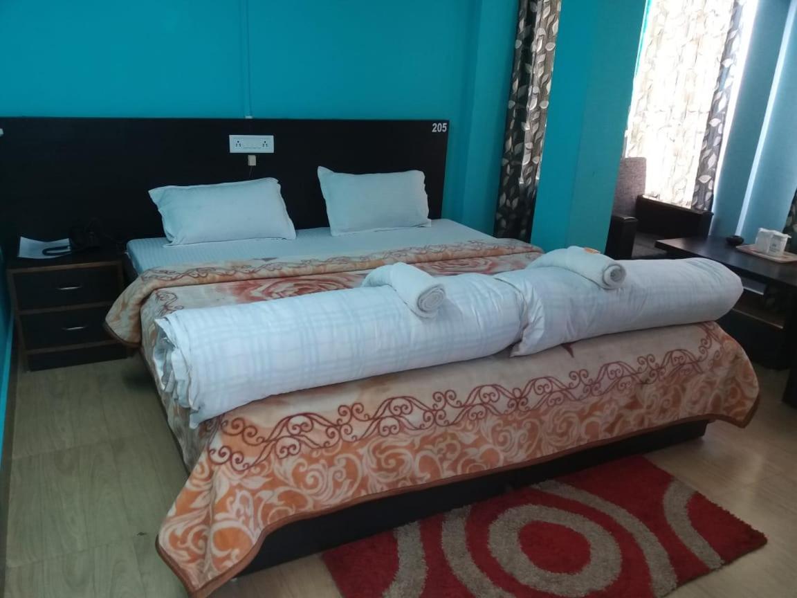 Vamoose Buddha Hotel Tawang Eksteriør billede